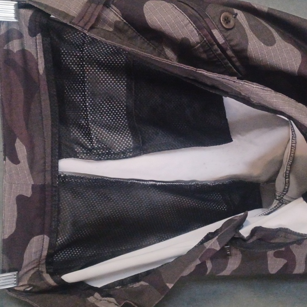 MENS CAMO SHORTS - Picture 10 of 10